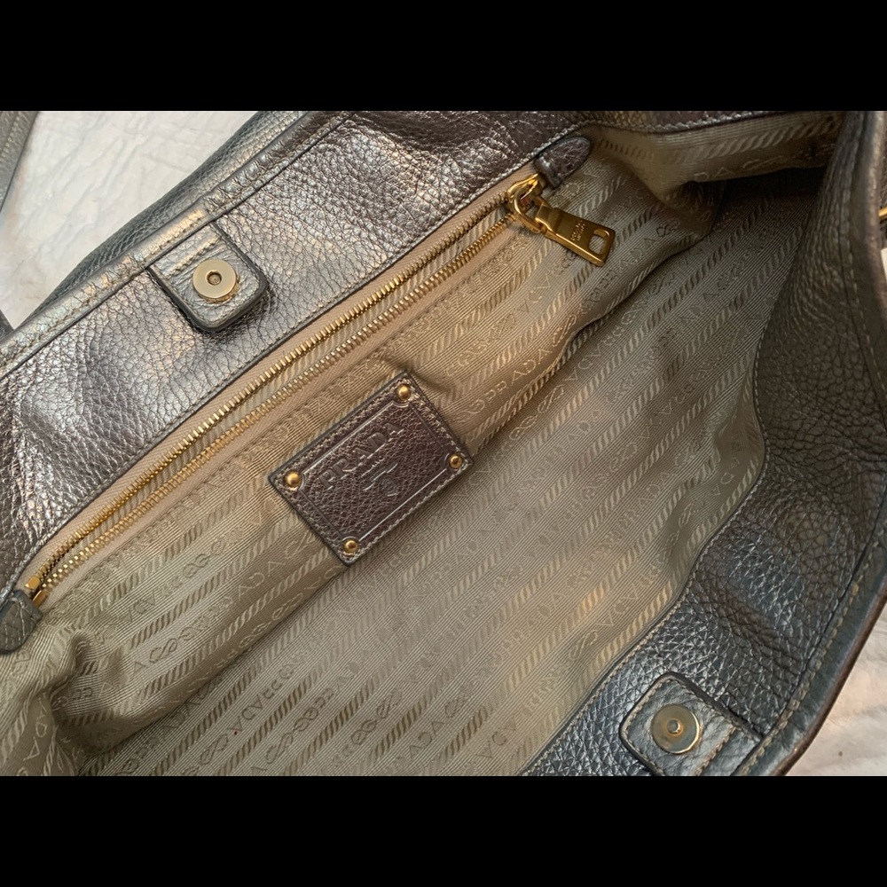 Prada bag - Picture 14 of 15